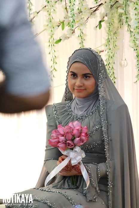 (Gambar) Majlis Pernikahan Ana Rafali 25 Februari 2012 AnaRafali (Gambar) Majlis Pernikahan Ana Rafali 25 Februari 2012