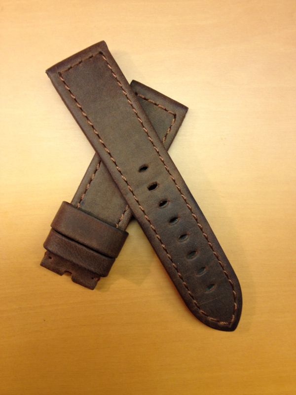 Coin des Affaires Strap [se dit bracelet en français]