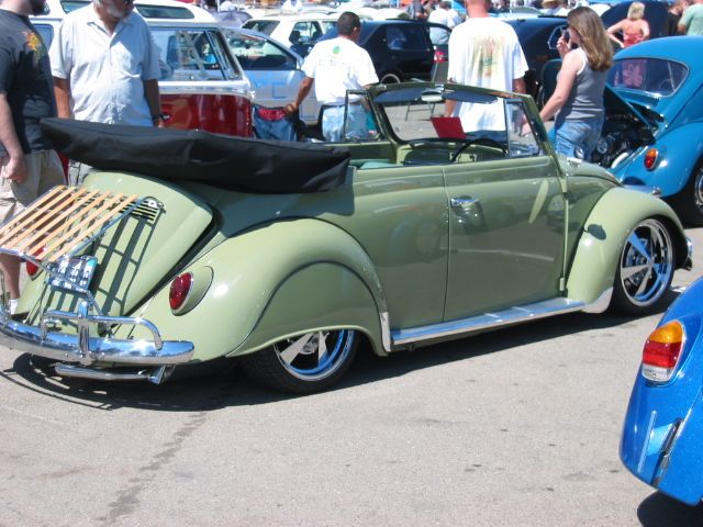 http://i1190.photobucket.com/albums/z455/vw_oval_1957/300912.jpg
