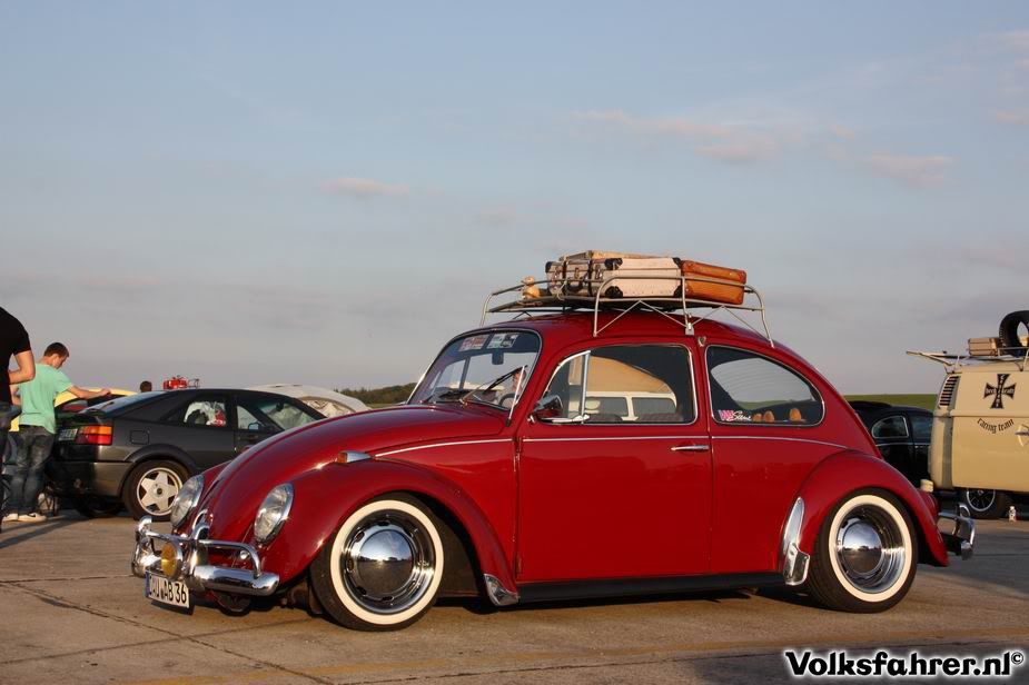 http://i1190.photobucket.com/albums/z455/vw_oval_1957/IMG_0778.jpg