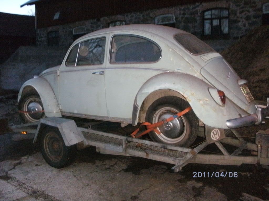 http://i1190.photobucket.com/albums/z455/vw_oval_1957/PICT0073.jpg