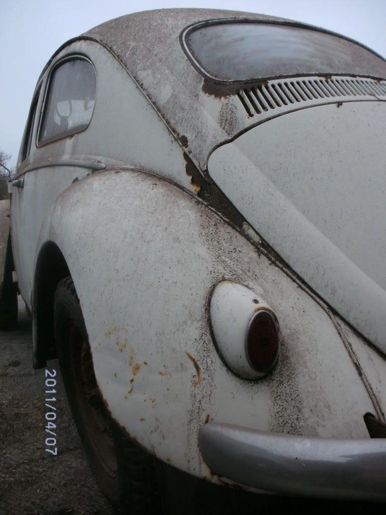 http://i1190.photobucket.com/albums/z455/vw_oval_1957/PICT0082.jpg