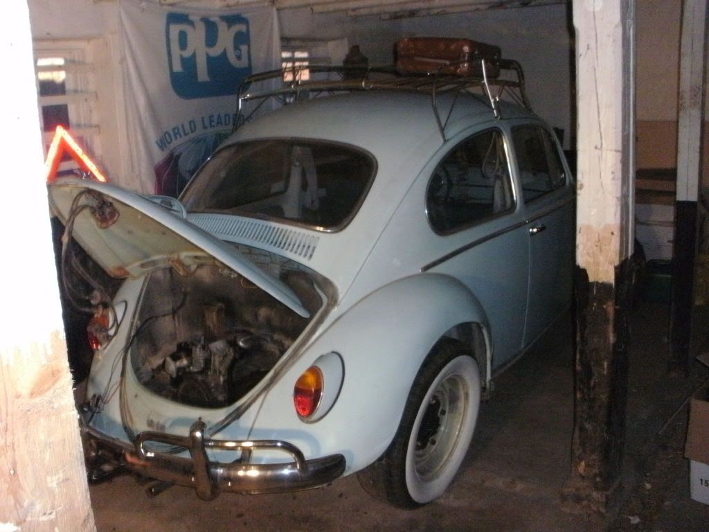 http://i1190.photobucket.com/albums/z455/vw_oval_1957/PICT0147.jpg