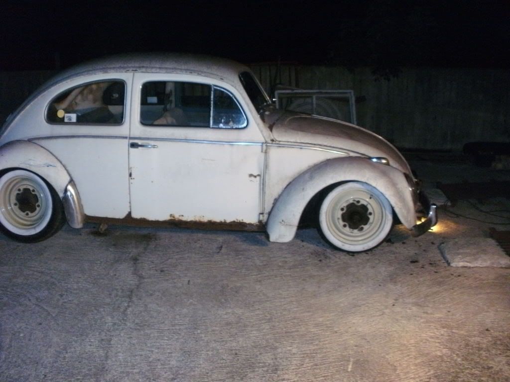 http://i1190.photobucket.com/albums/z455/vw_oval_1957/PICT0321-1.jpg