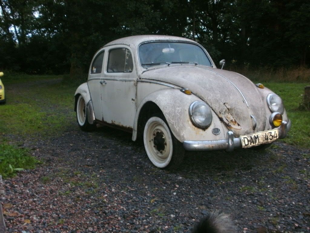 http://i1190.photobucket.com/albums/z455/vw_oval_1957/PICT0324.jpg