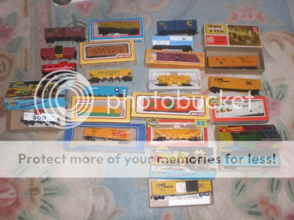   rolling stock rail car lot Life like Athern Box cars Hopper caboose